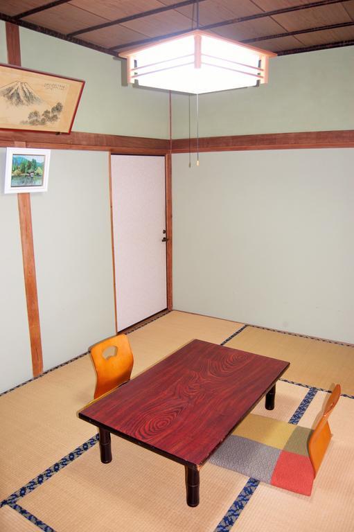 يوفو Ryokan Tsuruya Intaku الغرفة الصورة