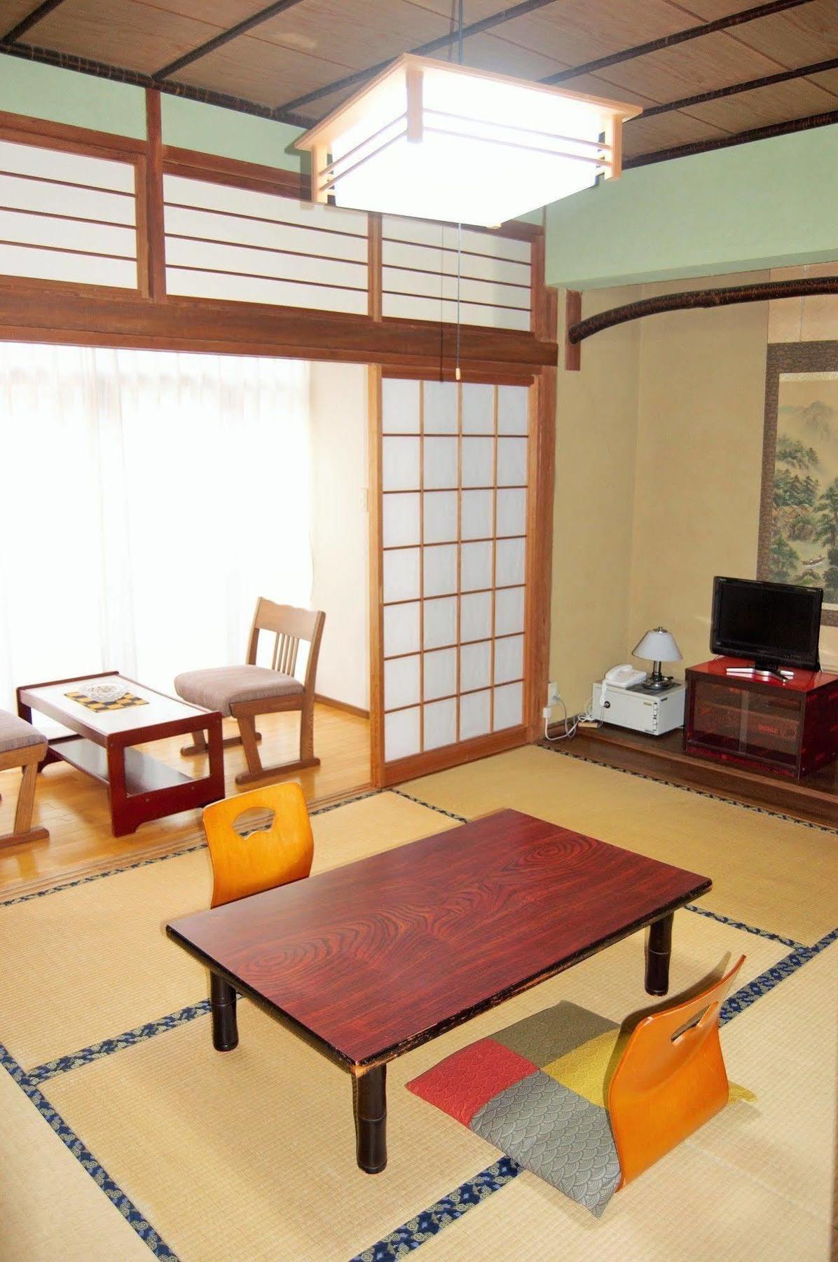Ryokan Tsuruya Intaku يوفو المظهر الخارجي الصورة